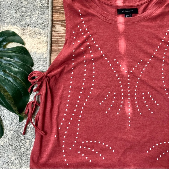 🎁 Atmosphere | Studded High/Low Tank - Picture 2 of 5